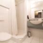 Shower standard room double bed