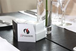 L EVASION