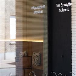 DOKTER TRUI Spruytte