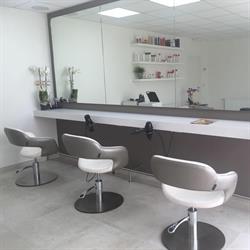 Kapsalon Athys