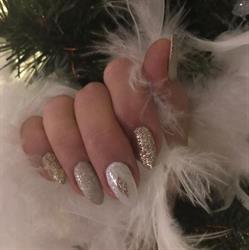 Nails & fashion store