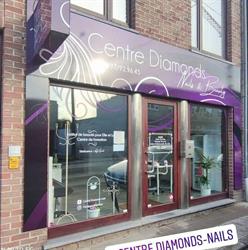 Centre Diamonds-Nails by Crystal Nails