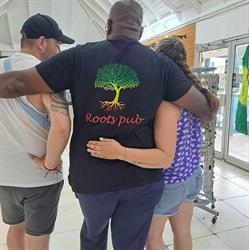 ROOTS PUB
