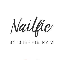 Nailfie by Steffie Ram