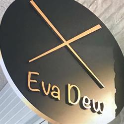 Eva Dew
