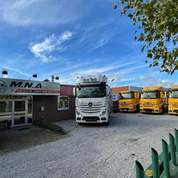 MNA trucks  Service bv