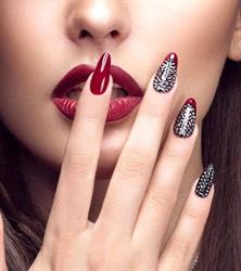 Sadé Nails & Beauty