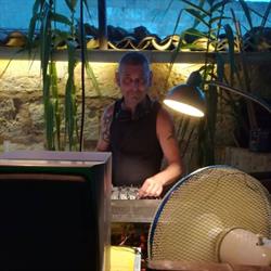 Cafe De Vlaey
