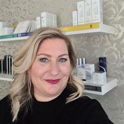 By Nic Skin & Beauty Institute