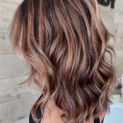 Hair by Cyndy "Kapsalon"