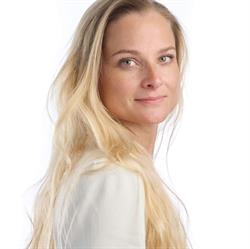 Dr De Zanet esthetic eye