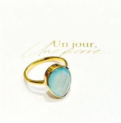 Un jour, Une pierre