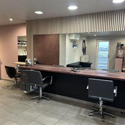 Leslie coiffure