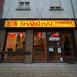Shanghai meeneemchinees